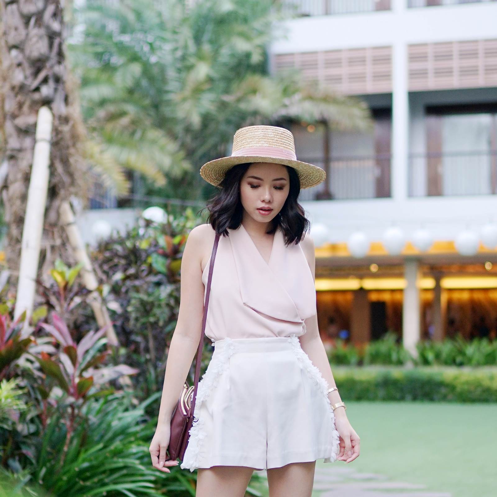 HOW TO DRESS FASHIONABLY IN TROPICAL ISLAND (WITHOUT SHOWING TOO MUCH ...